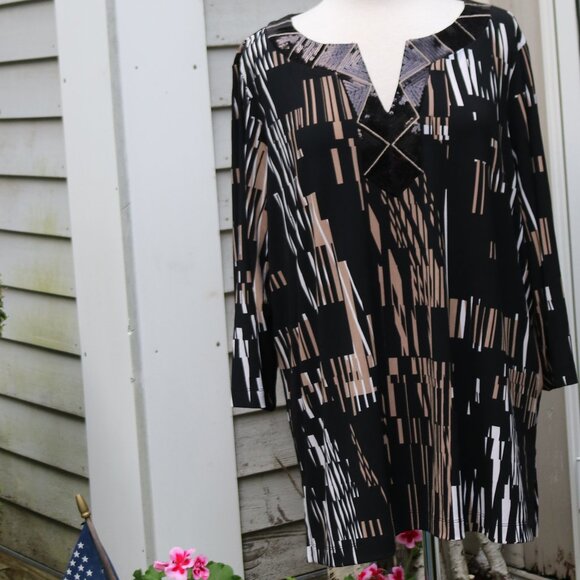 Dana Buchman Plus Size Black Taupe Geometric Print Sequin V-Neck Knit Tunic 3X - Picture 1 of 6